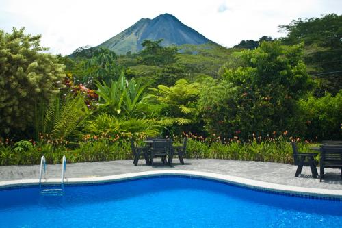 La Fortuna Luxury Adventure Retreat - Costa Rica Sept 18-22, 2025